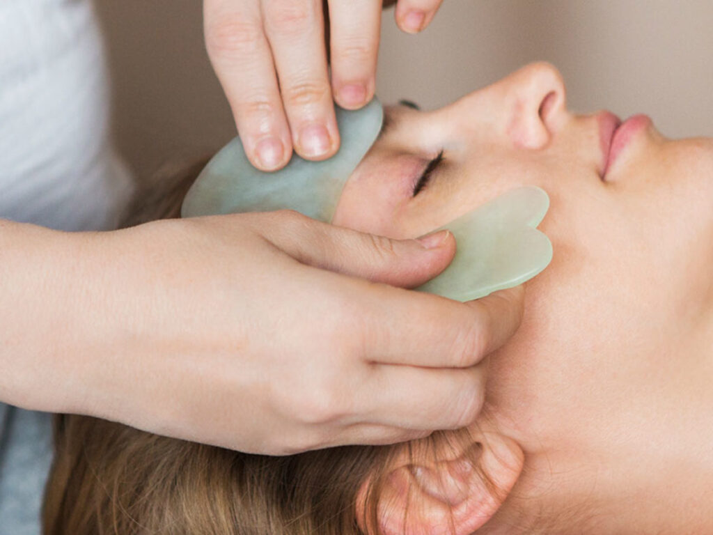 Фото 44 — Массаж лица с гуашей